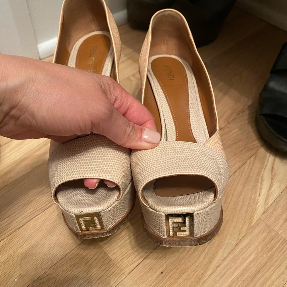 Fendi pumps